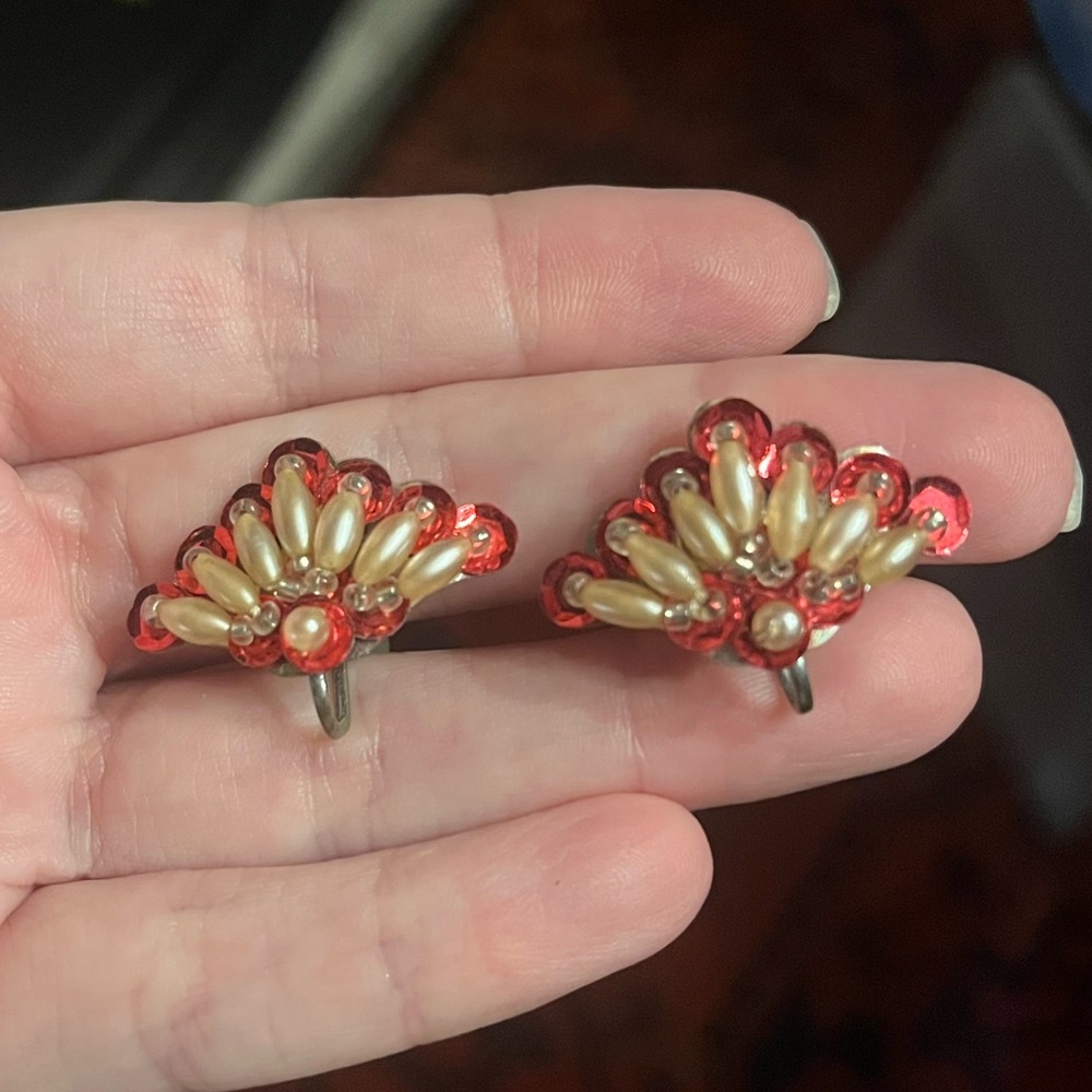 Vintage Red and Gold Fan-Shaped Screwback Earrings with faux pearl accents